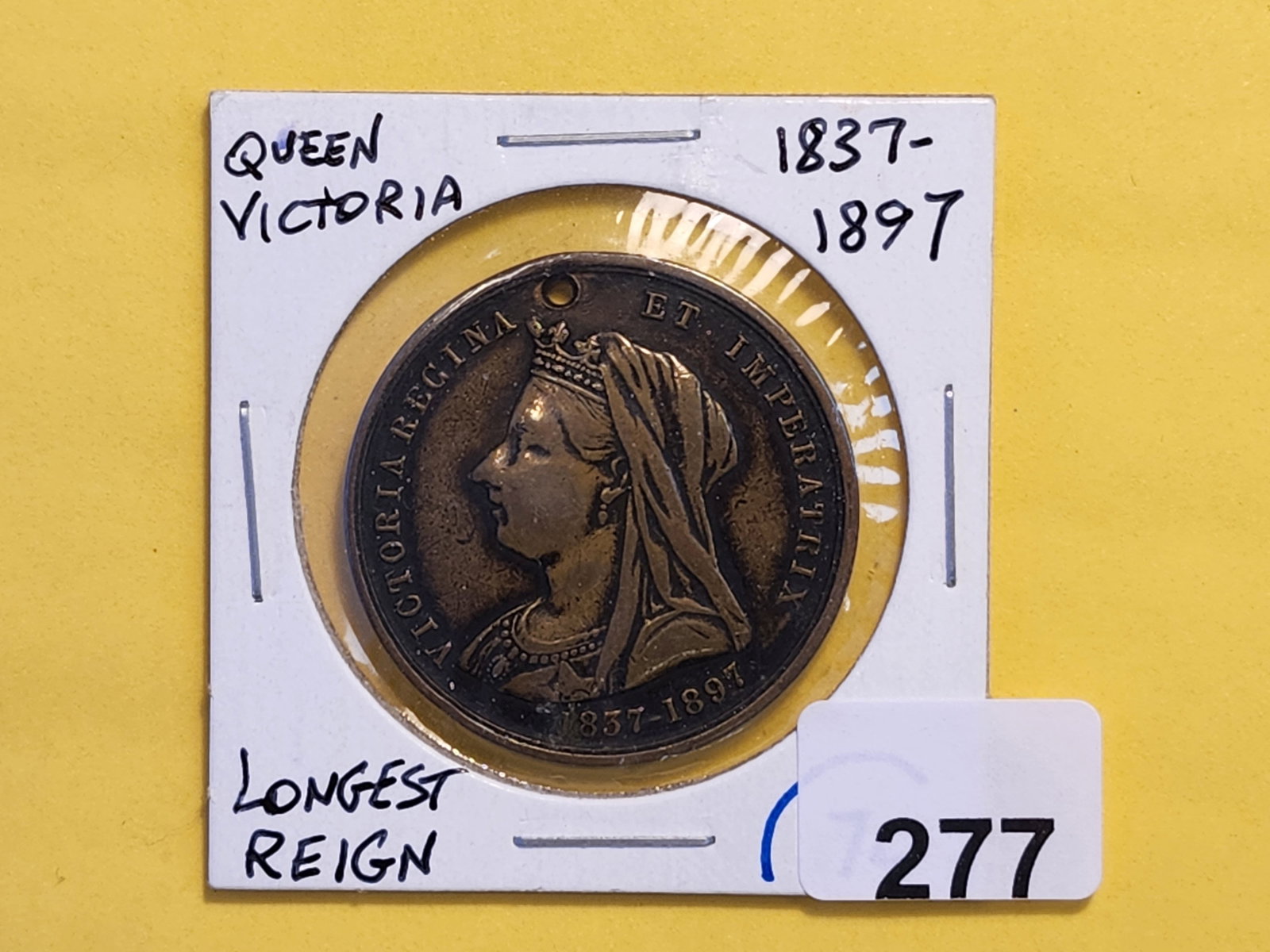1897 Queen Victoria Diamond Jubilee Bronze Medal - 2
