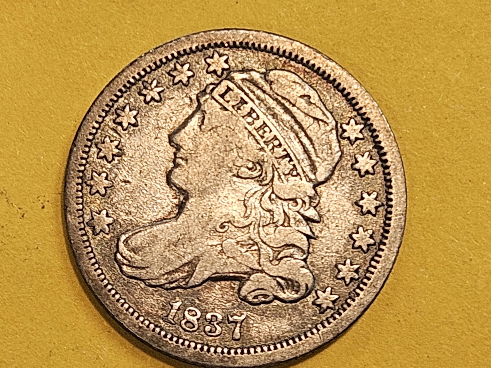 1837 Capped Bust Dime in Very Fine (1 of 5)