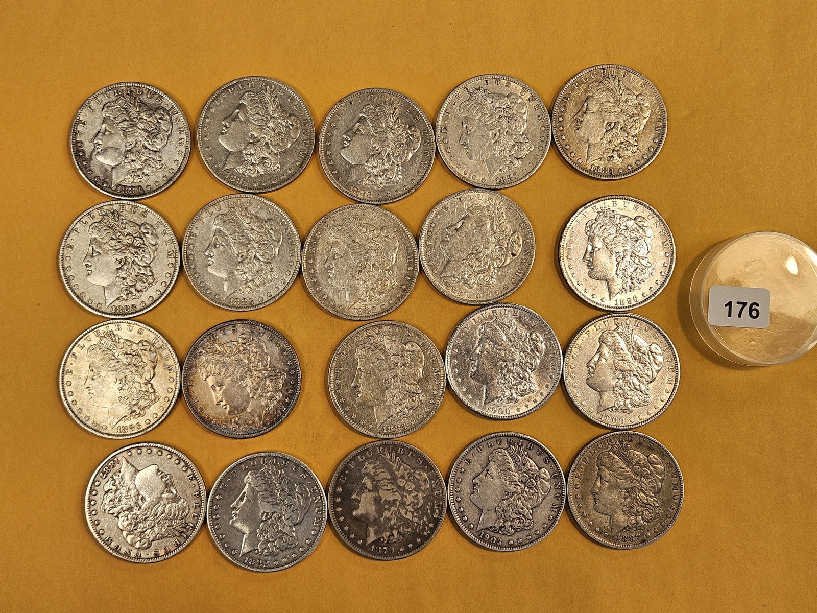 ** FULL ROLL ** Twenty Morgan Silver Dollars: Mixed dates and grades