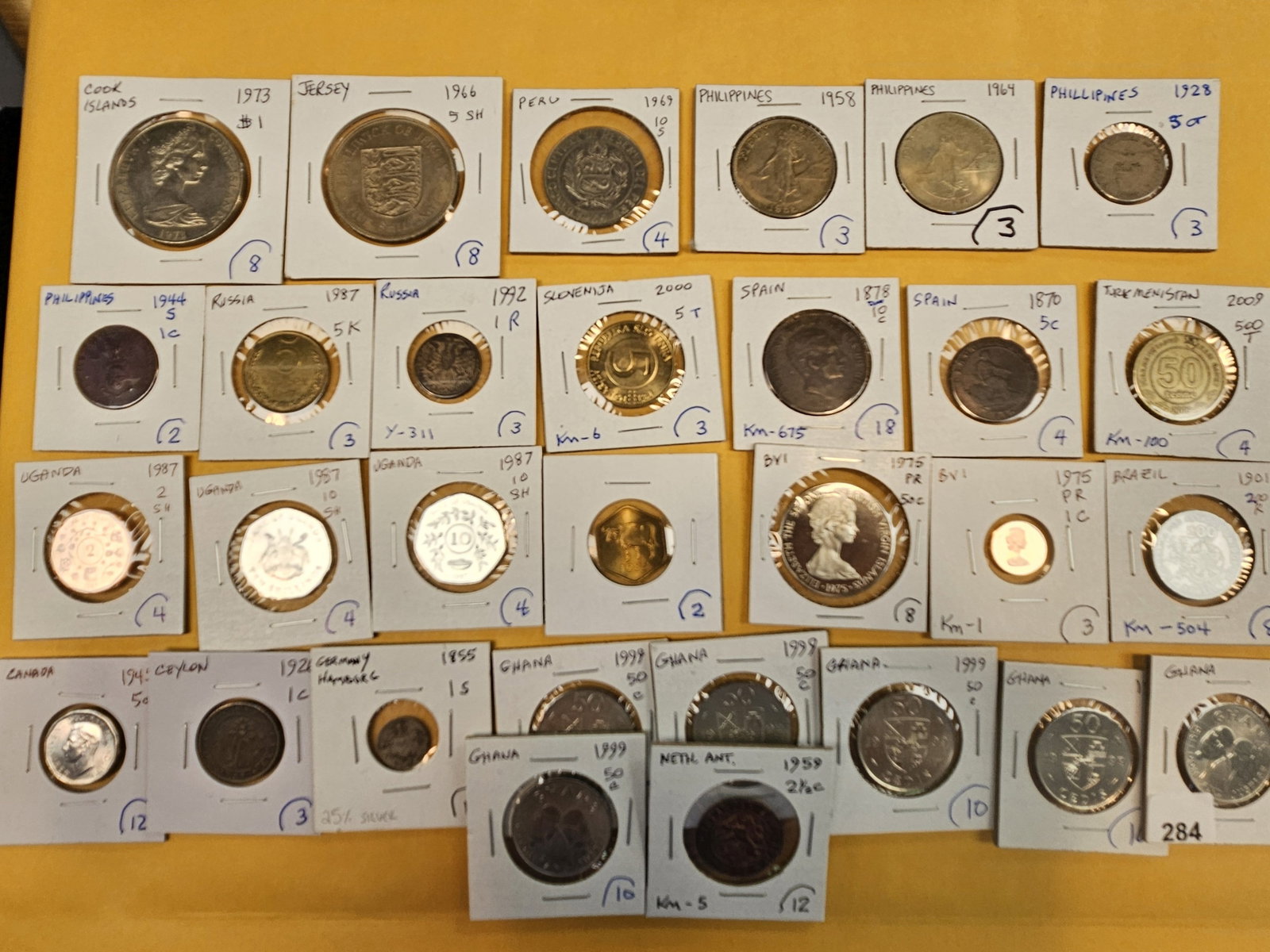 Thirty mixed World coins: Nice mix from all over