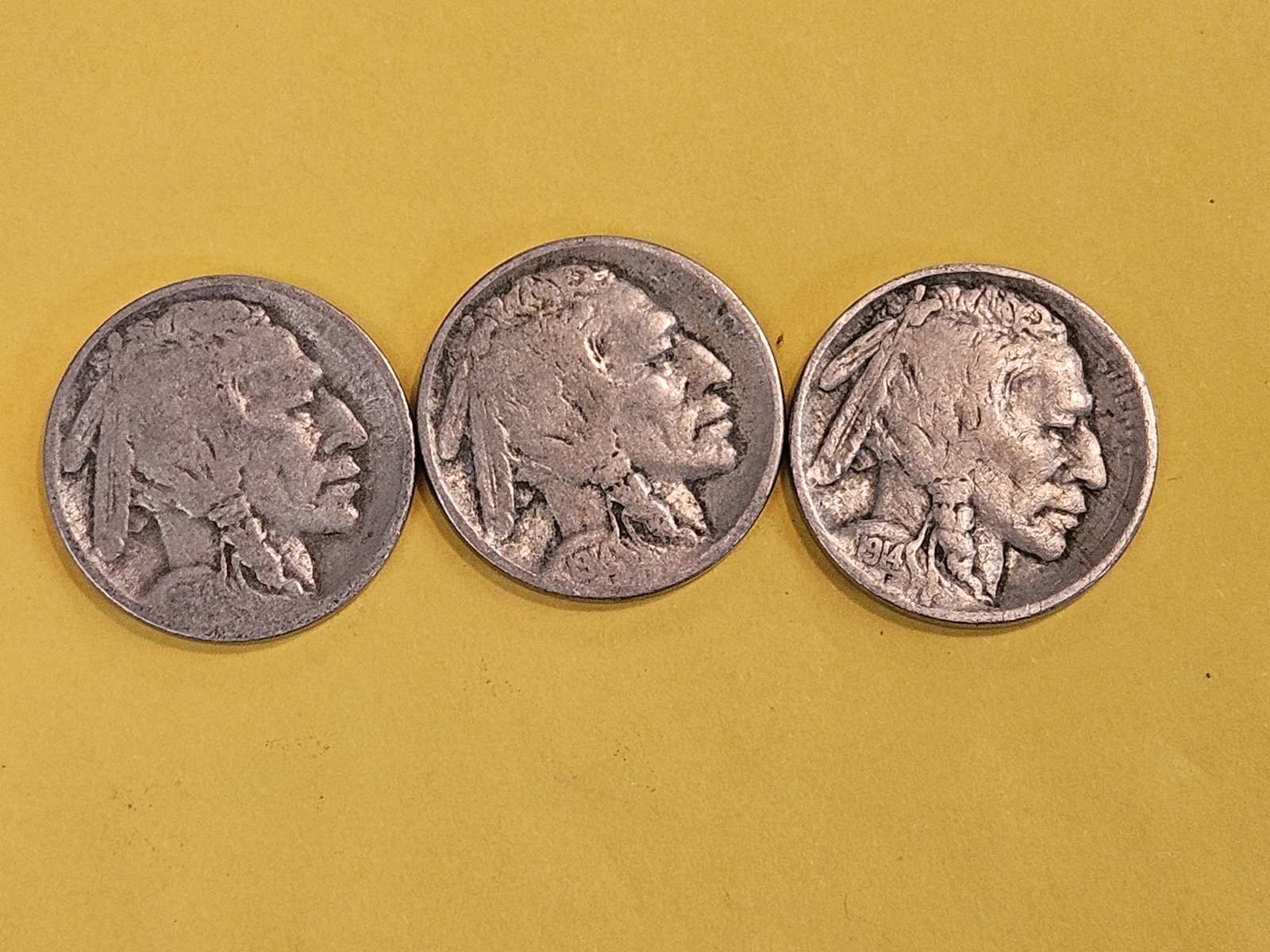 Three same-year Buffalo Nickel set in Good to Fine (1 of 3)