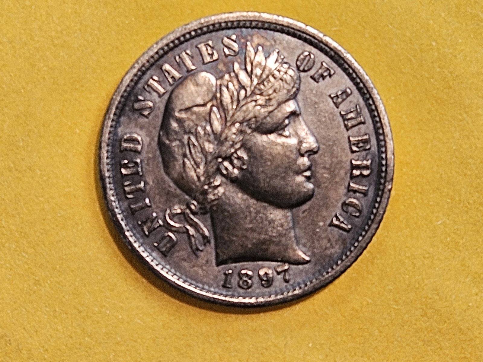 1897 Barber silver Dime in Extra Fine - 4