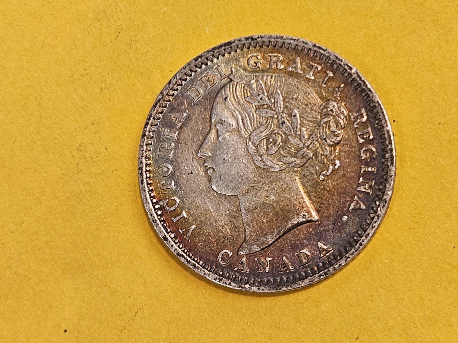 Choice Brilliant About Uncirculated plus 1901 Canada silver 10 cents - 6