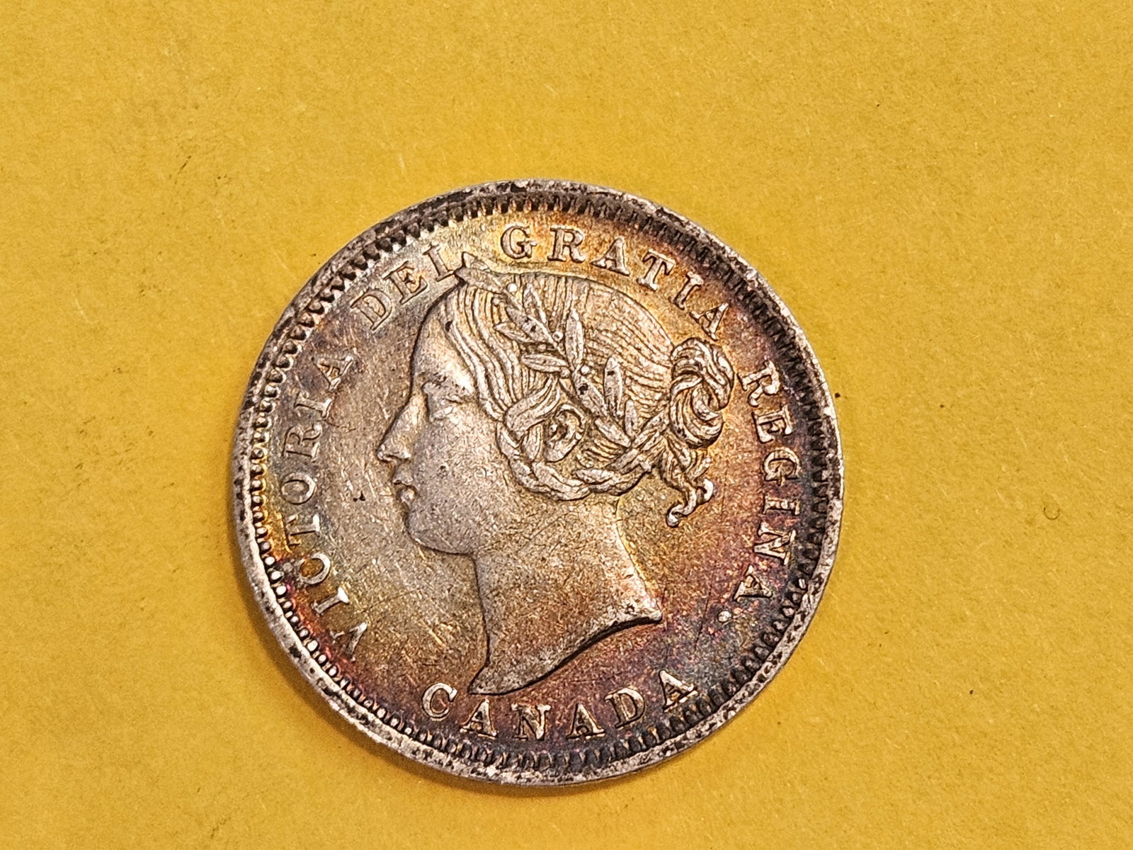 Choice Brilliant About Uncirculated plus 1901 Canada silver 10 cents - 7