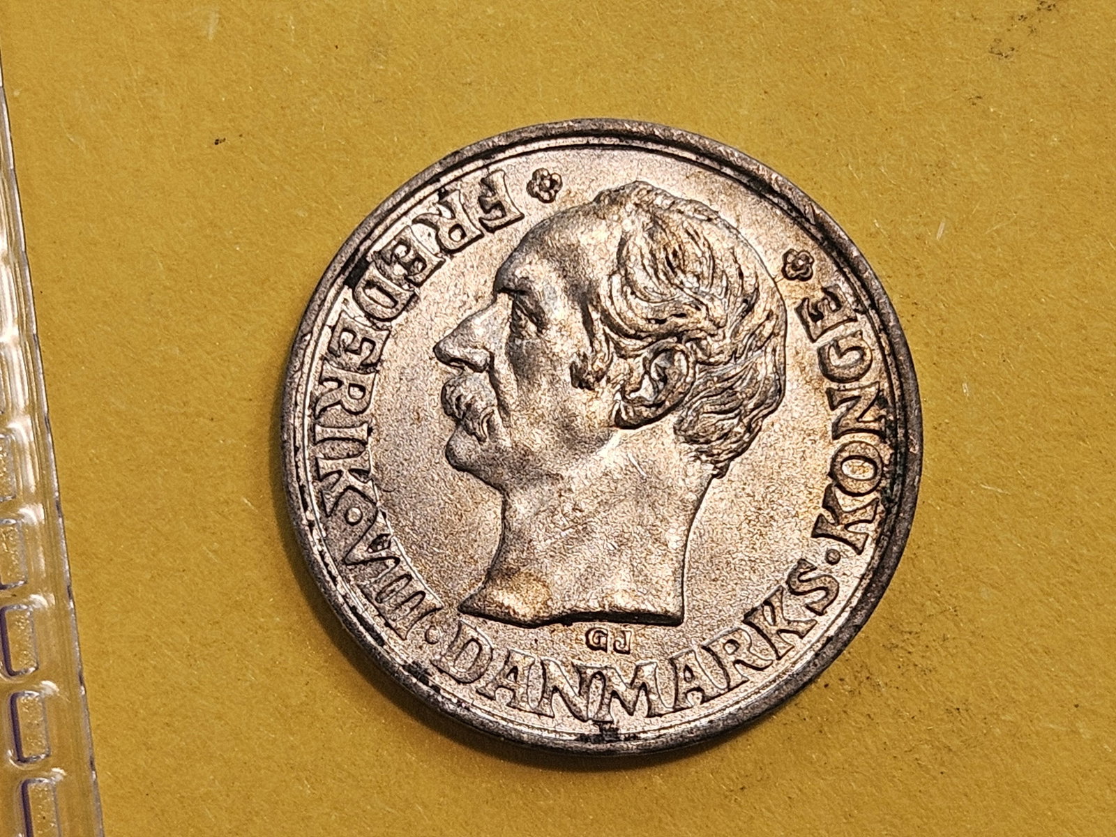 Very Choice Brilliant Uncirculated 1907 Denmark 10 ore: KM 807