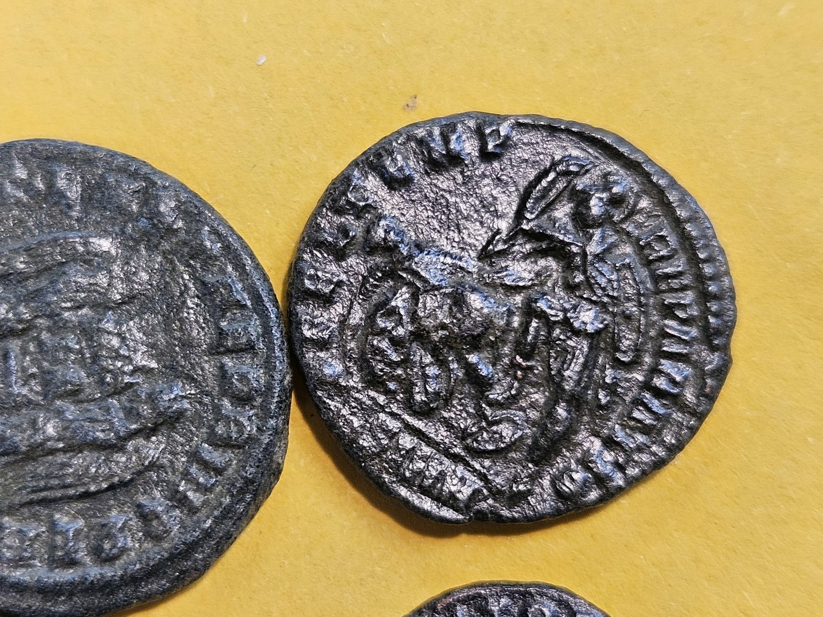 ANCIENTS! Four mixed Roman empire coins - 3