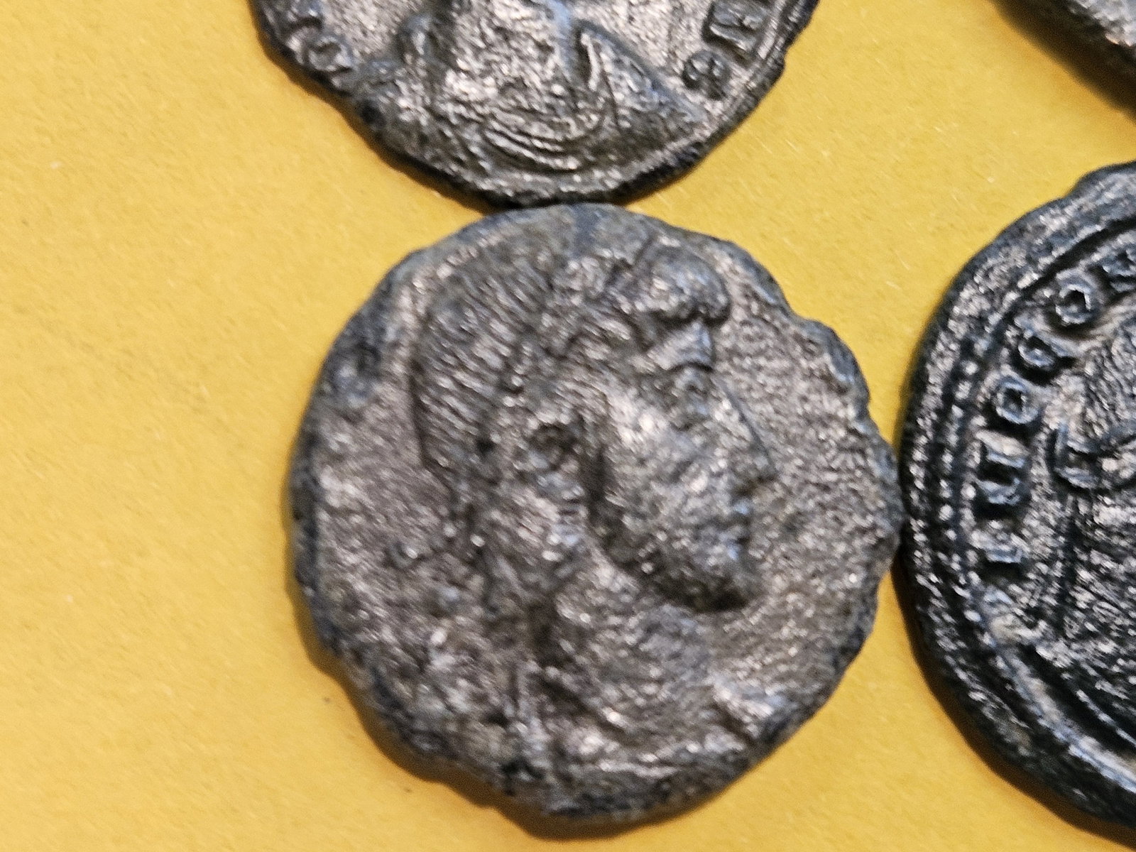 ANCIENTS! Four mixed Roman empire coins - 5