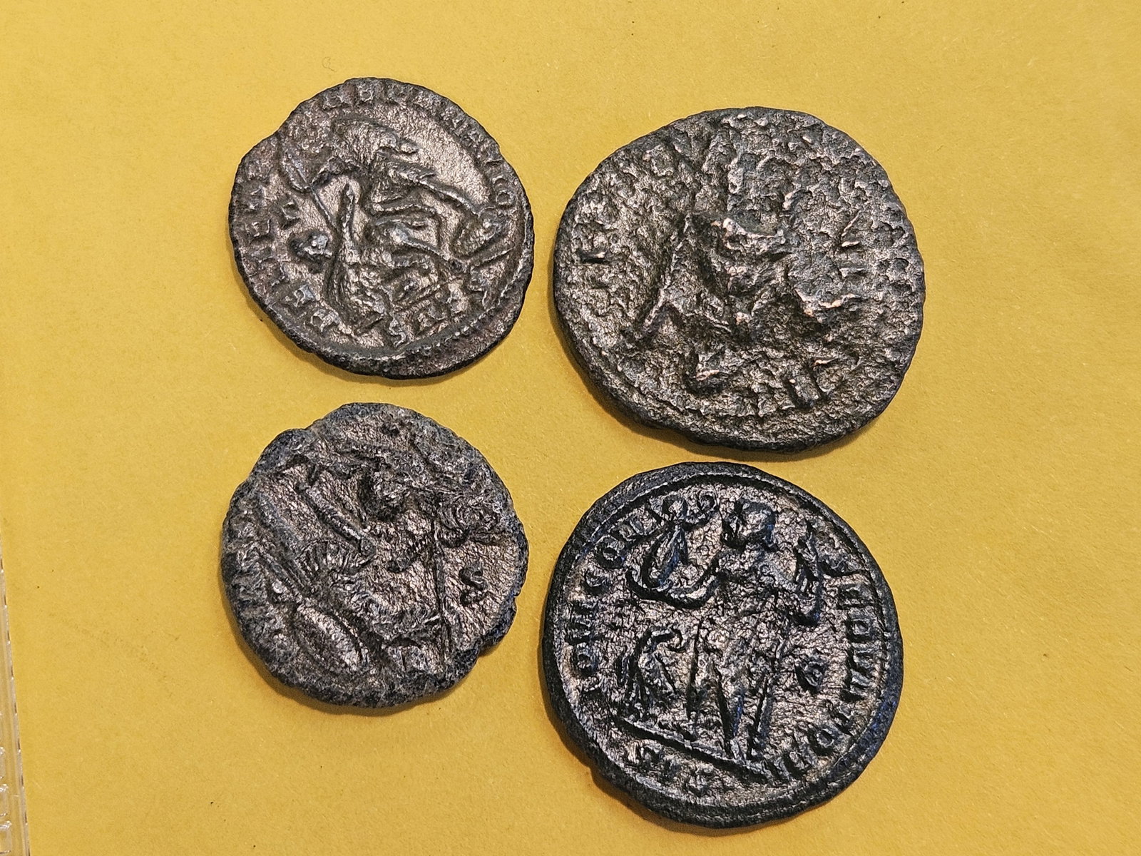 ANCIENTS! Four mixed Roman empire coins - 7