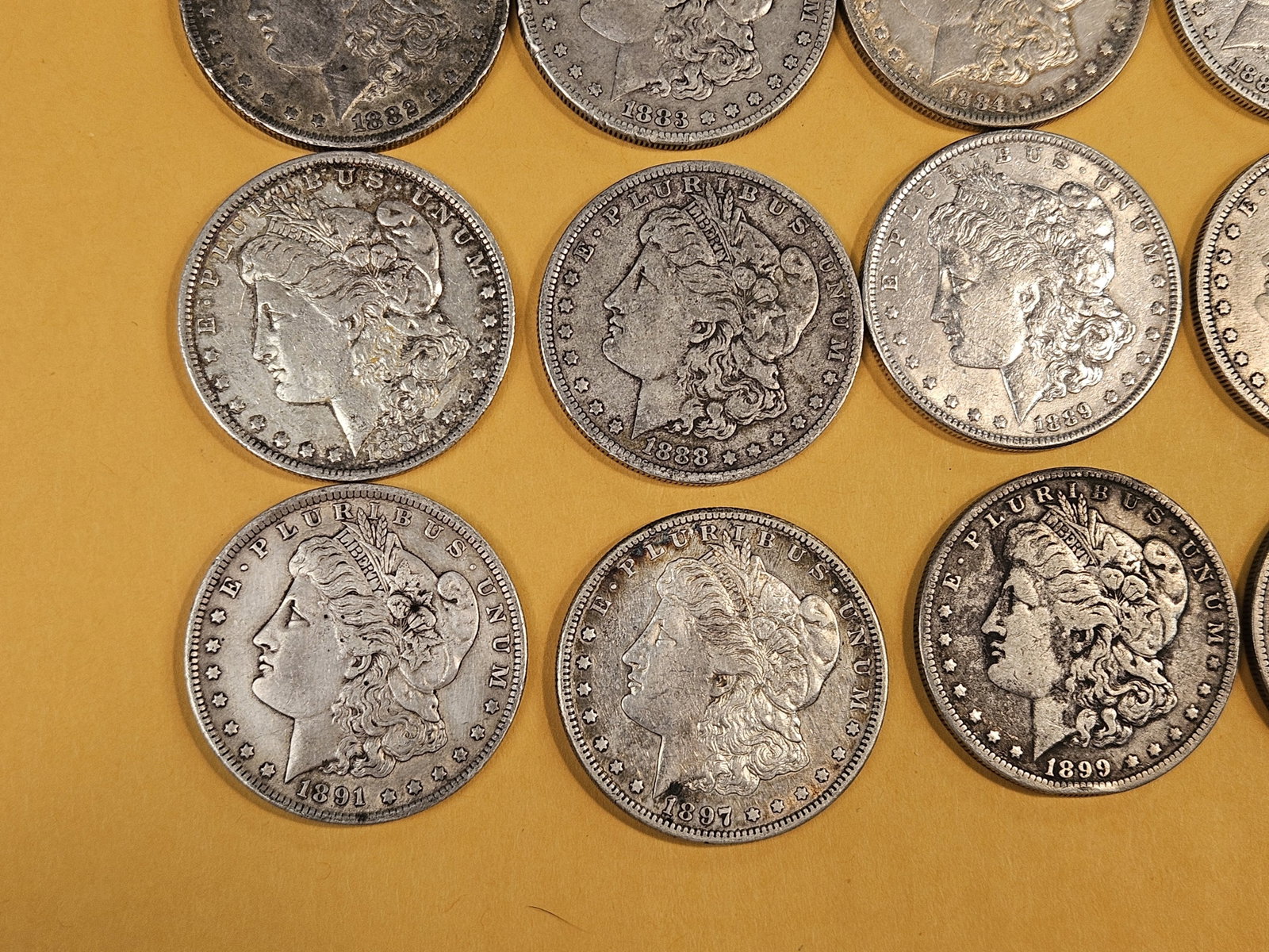 ** FULL ROLL ** Twenty Morgan Silver Dollars - 4