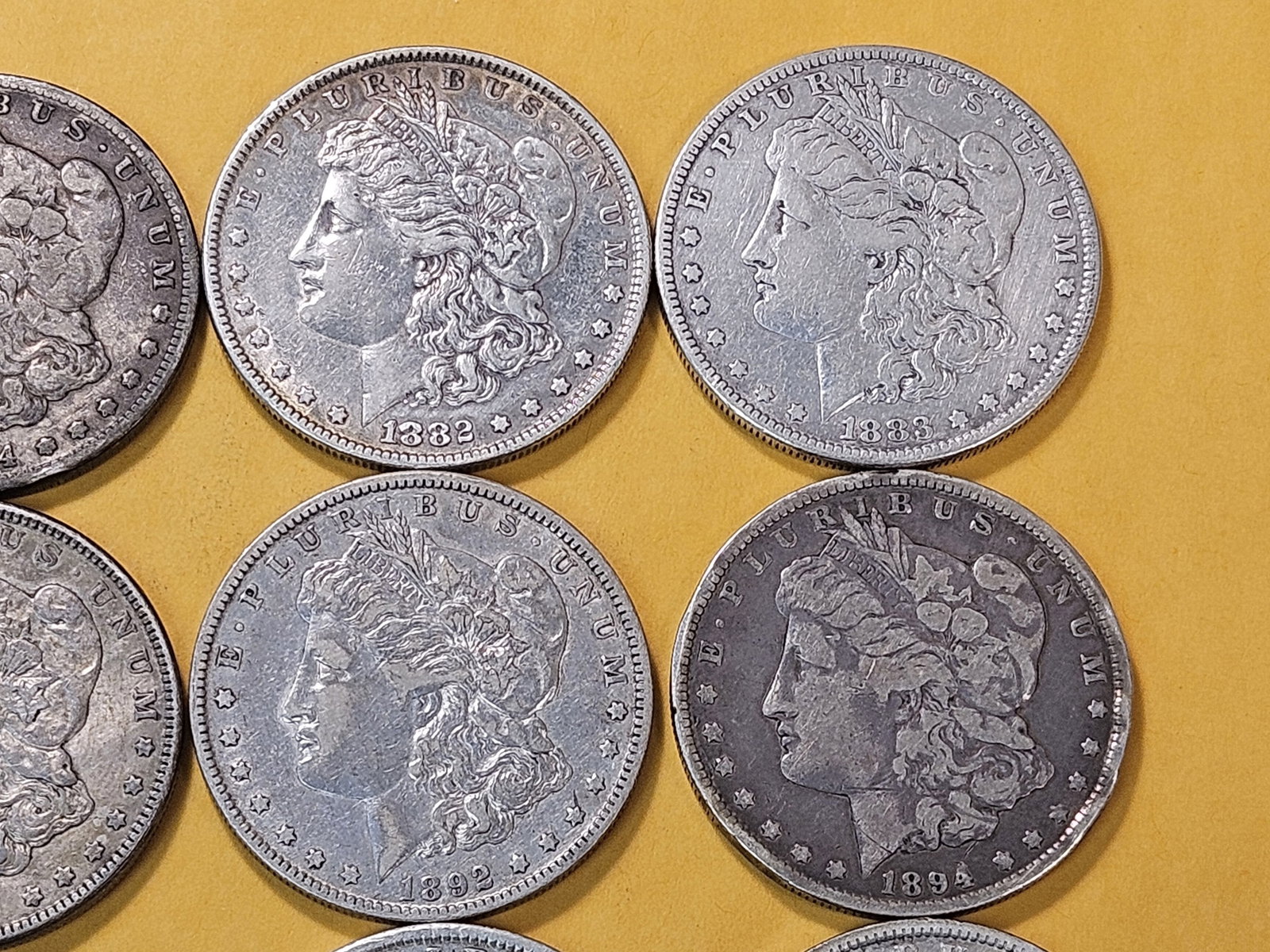 *FULL ROLL* Twenty Morgan Silver Dollars - 3