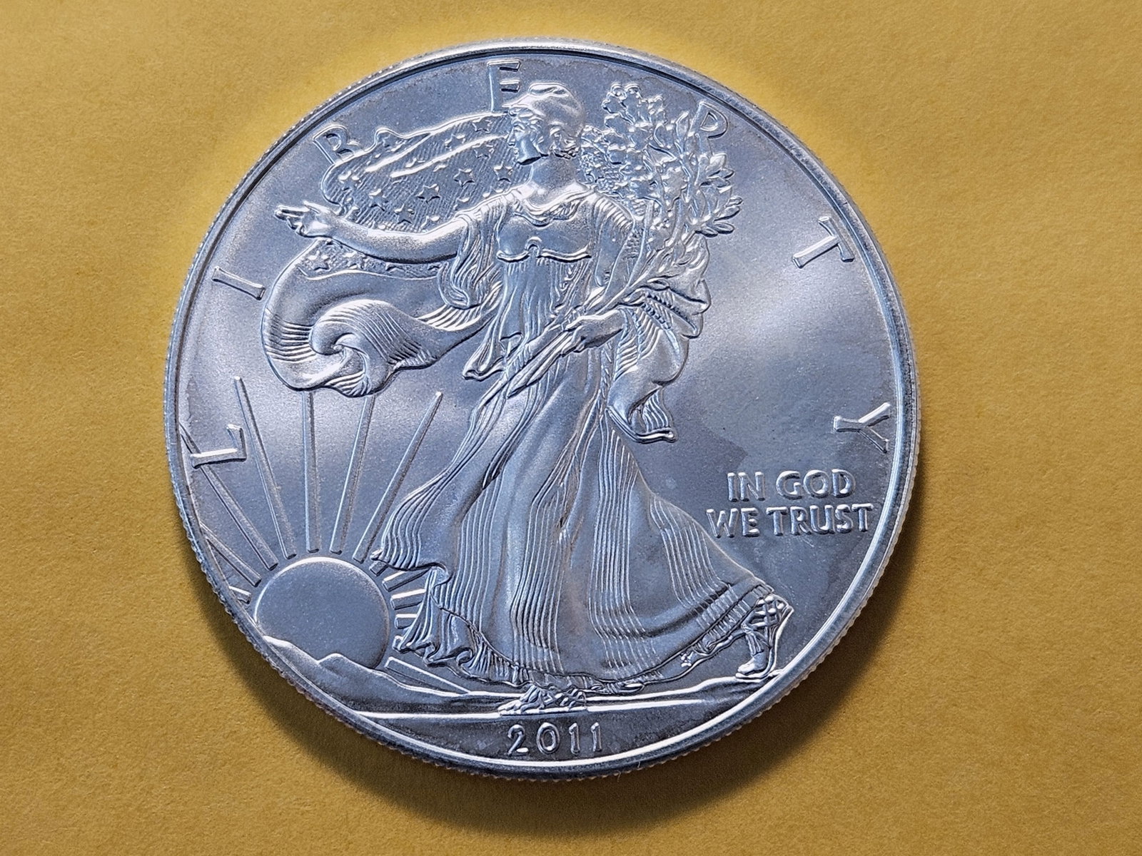 GEM Brilliant Uncirculated 2011 American Silver Eagle - 2