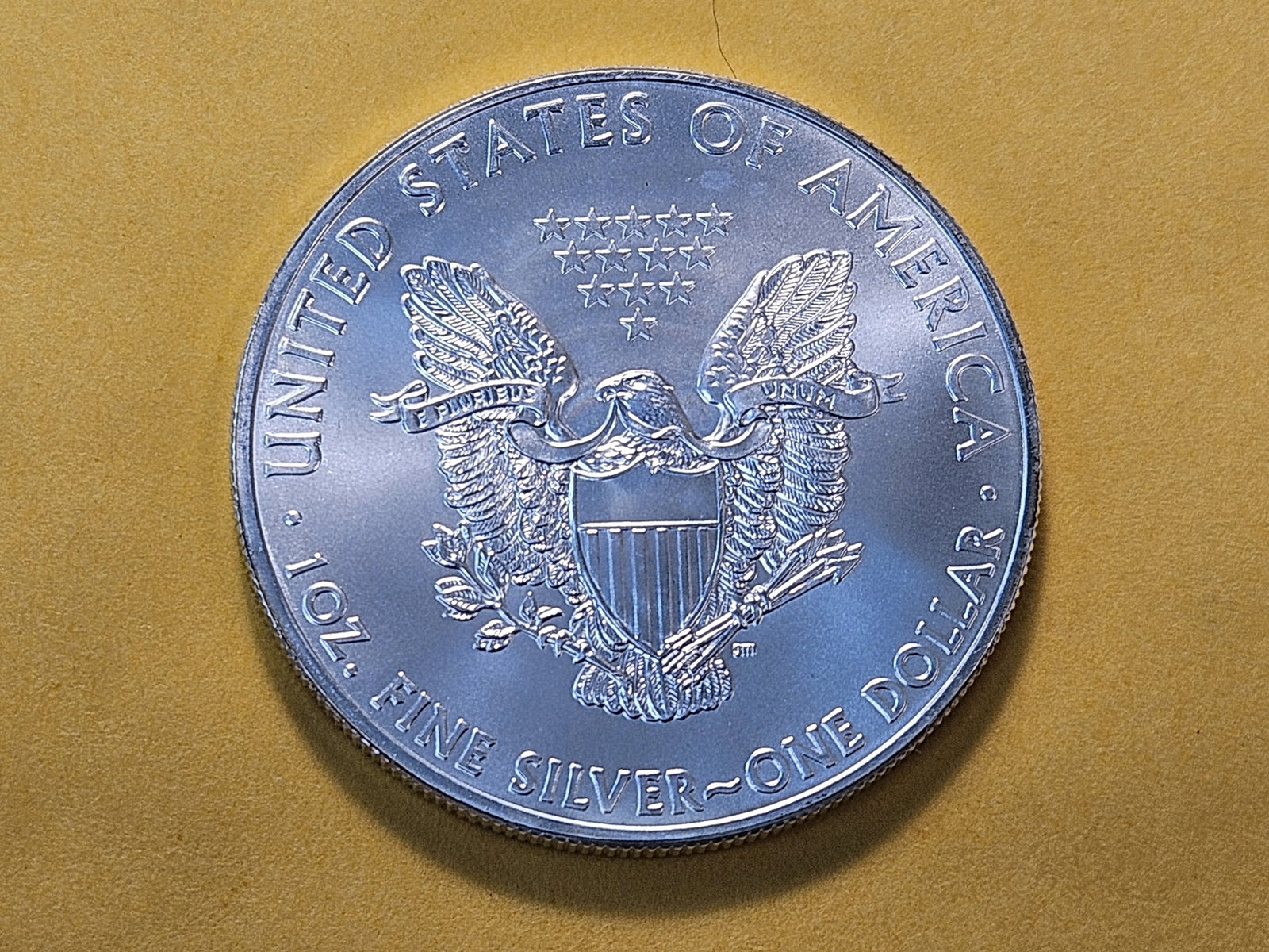 GEM Brilliant Uncirculated 2011 American Silver Eagle - 4