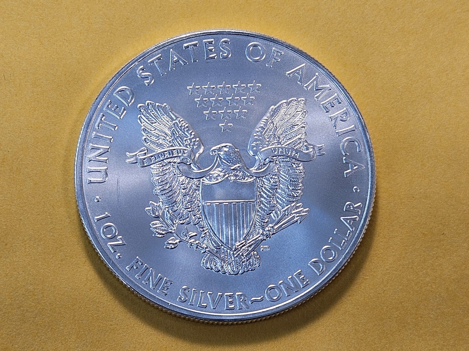 GEM Brilliant Uncirculated 2011 American Silver Eagle - 4