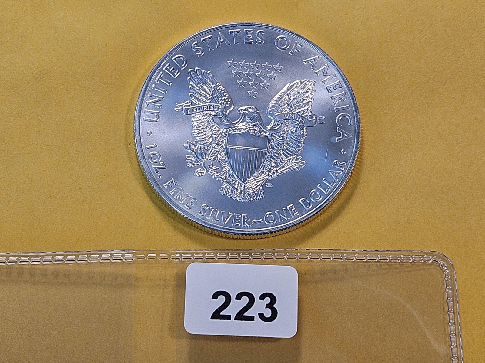 GEM Brilliant Uncirculated 2011 American Silver Eagle - 3
