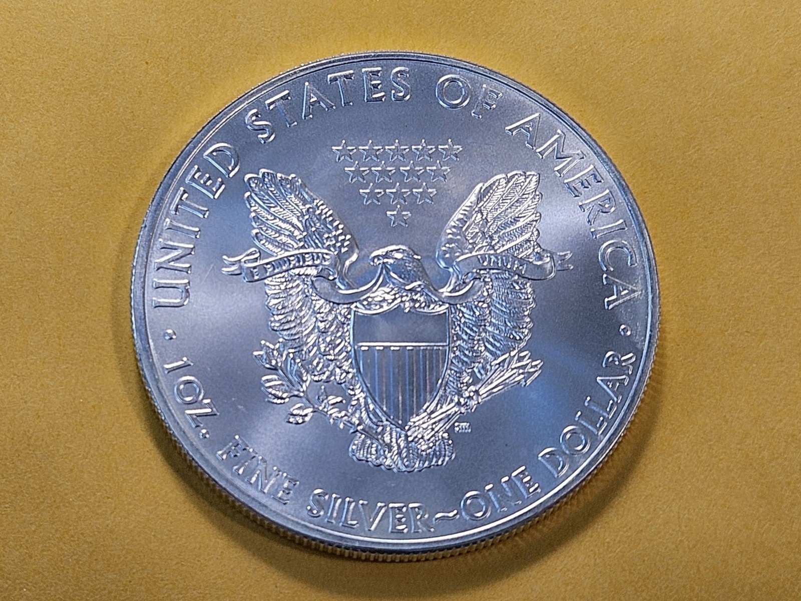 GEM Brilliant Uncirculated 2011 American Silver Eagle - 4