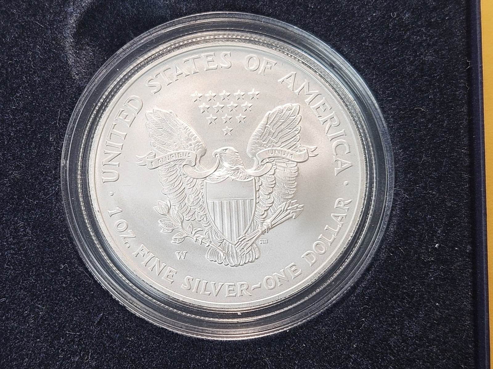 US Mint 2007 Brilliant Uncirculated 2007 American Silver Eagle - 4