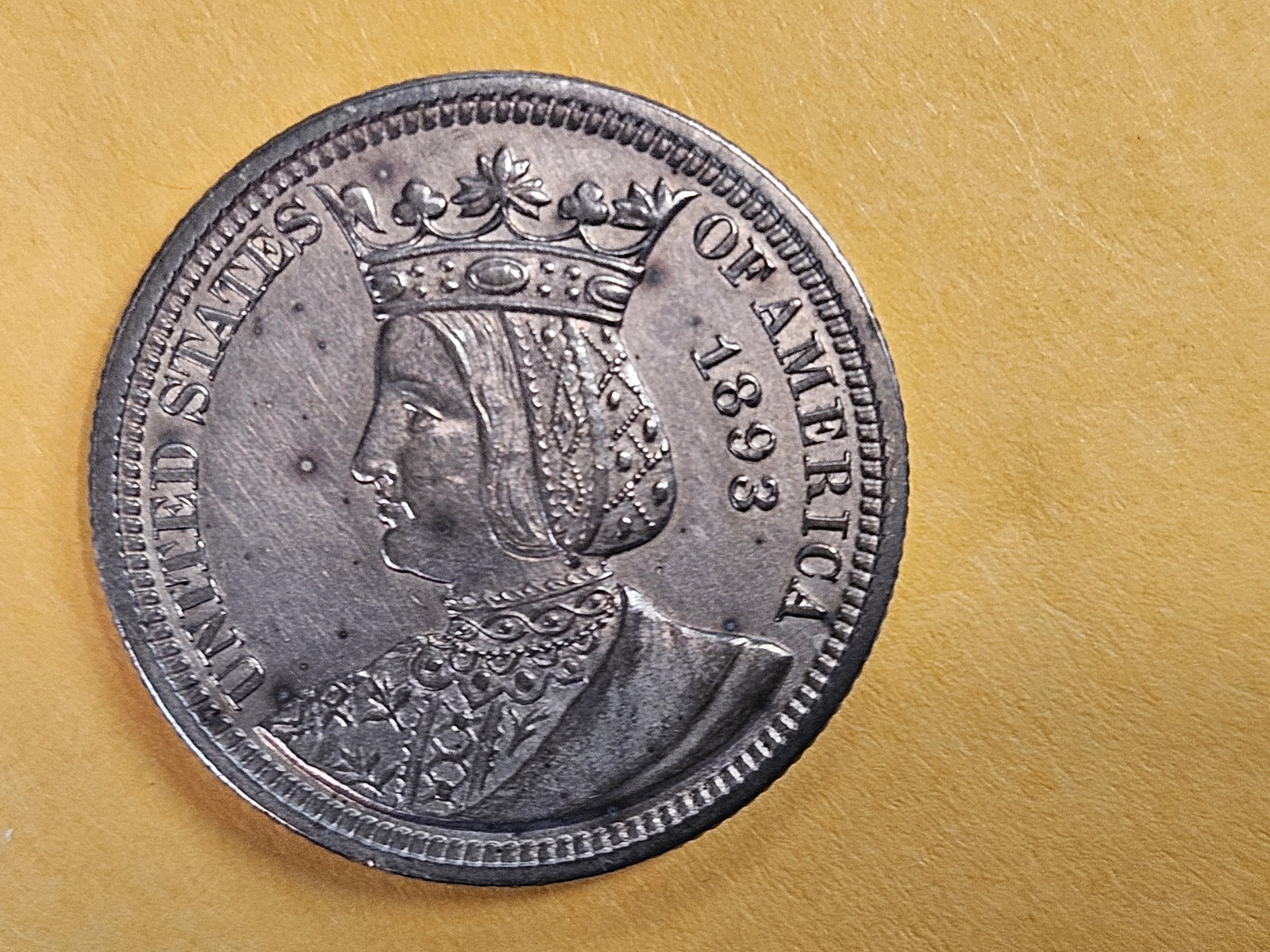 ** KEY COMMEM ** 1893 Isabella Quarter in About Uncirculated plus - 5