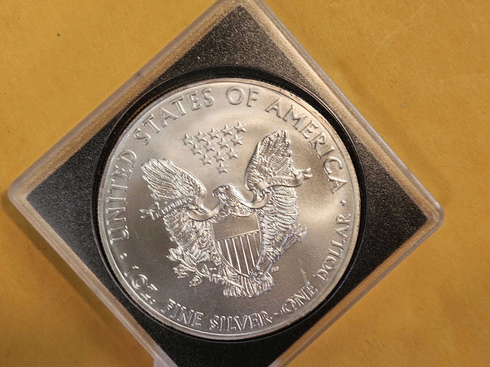 GEM Brilliant Uncirculated 2011 American Silver Eagle - 2