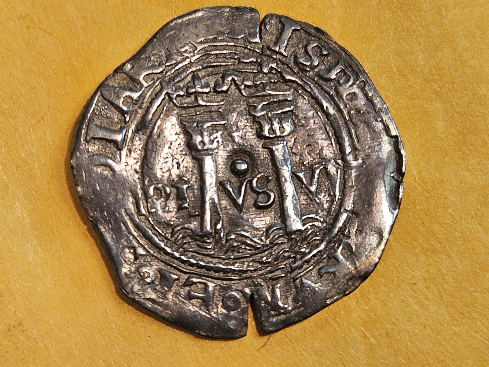 1542 - 1555 Spain silver 2 reals in Very Fine: KM 12