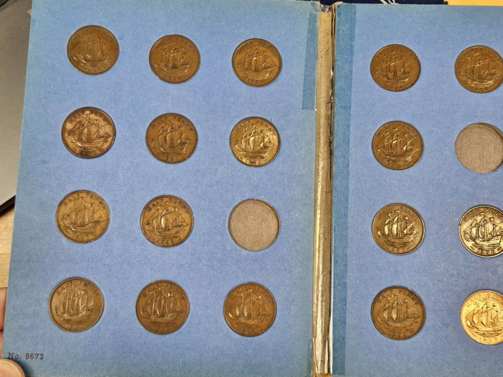 Two Whitman Great Britain Half-penny albums - 5