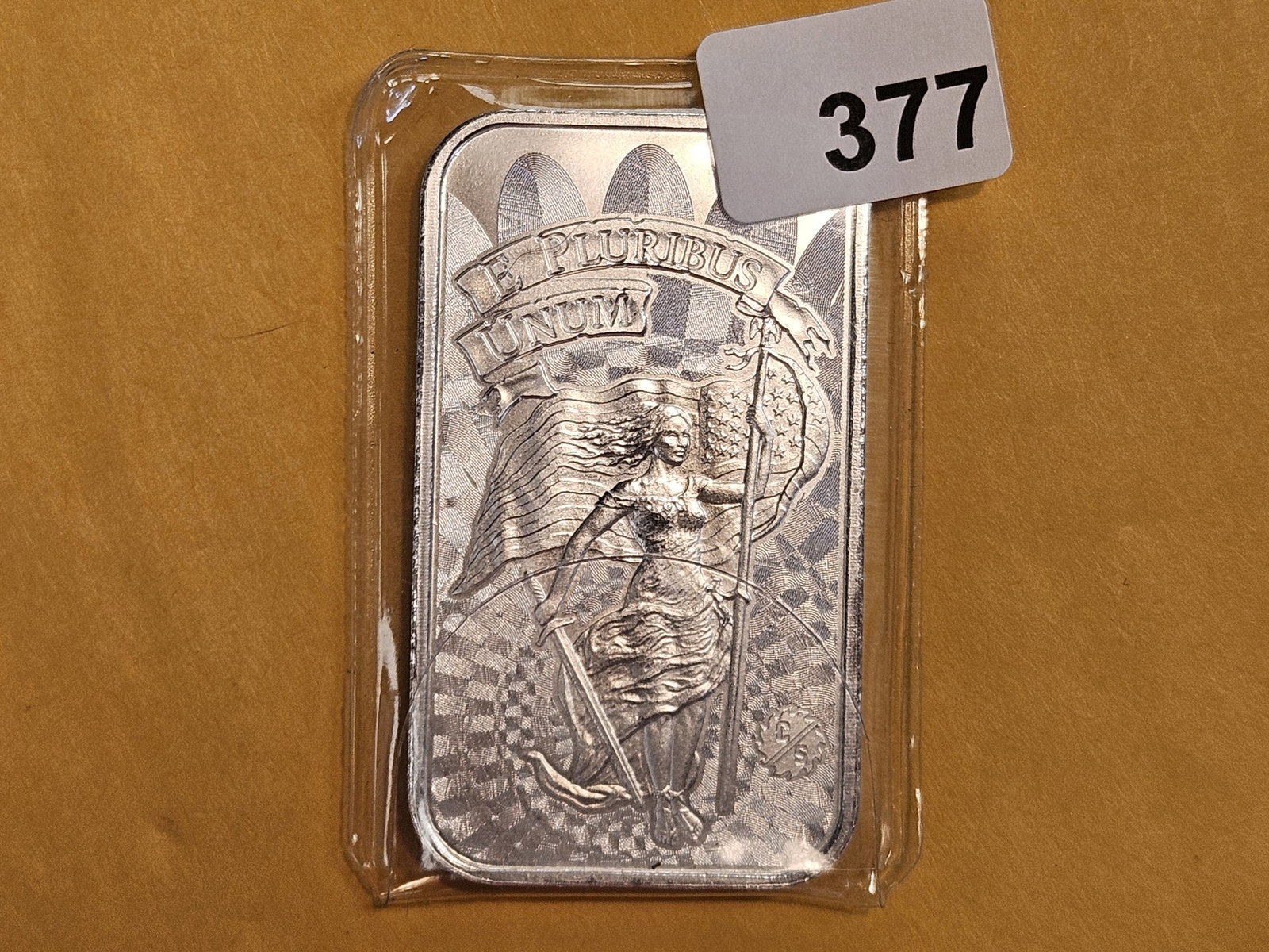 One Troy ounce .999 fine silver art bar: E pluribus unum