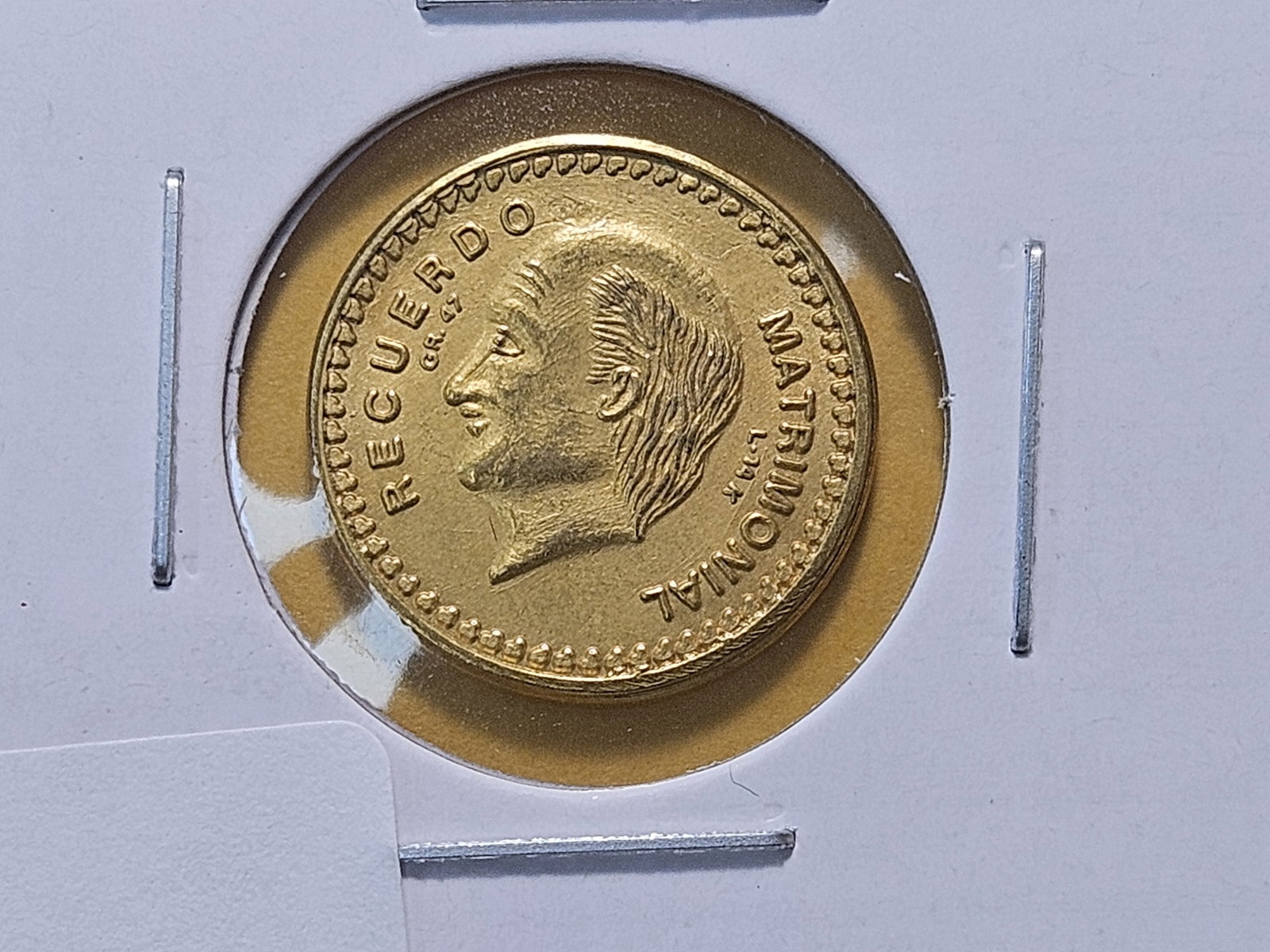 GOLD! Undated Gold Mexican Wedding Coin: Total weight is 1.8 Grams of 8 Karat Gold