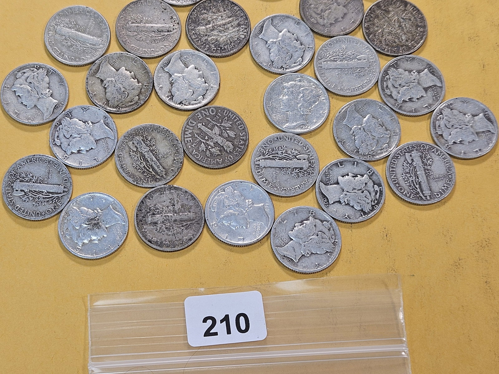 Twenty-nine United States Silver Dimes - 3