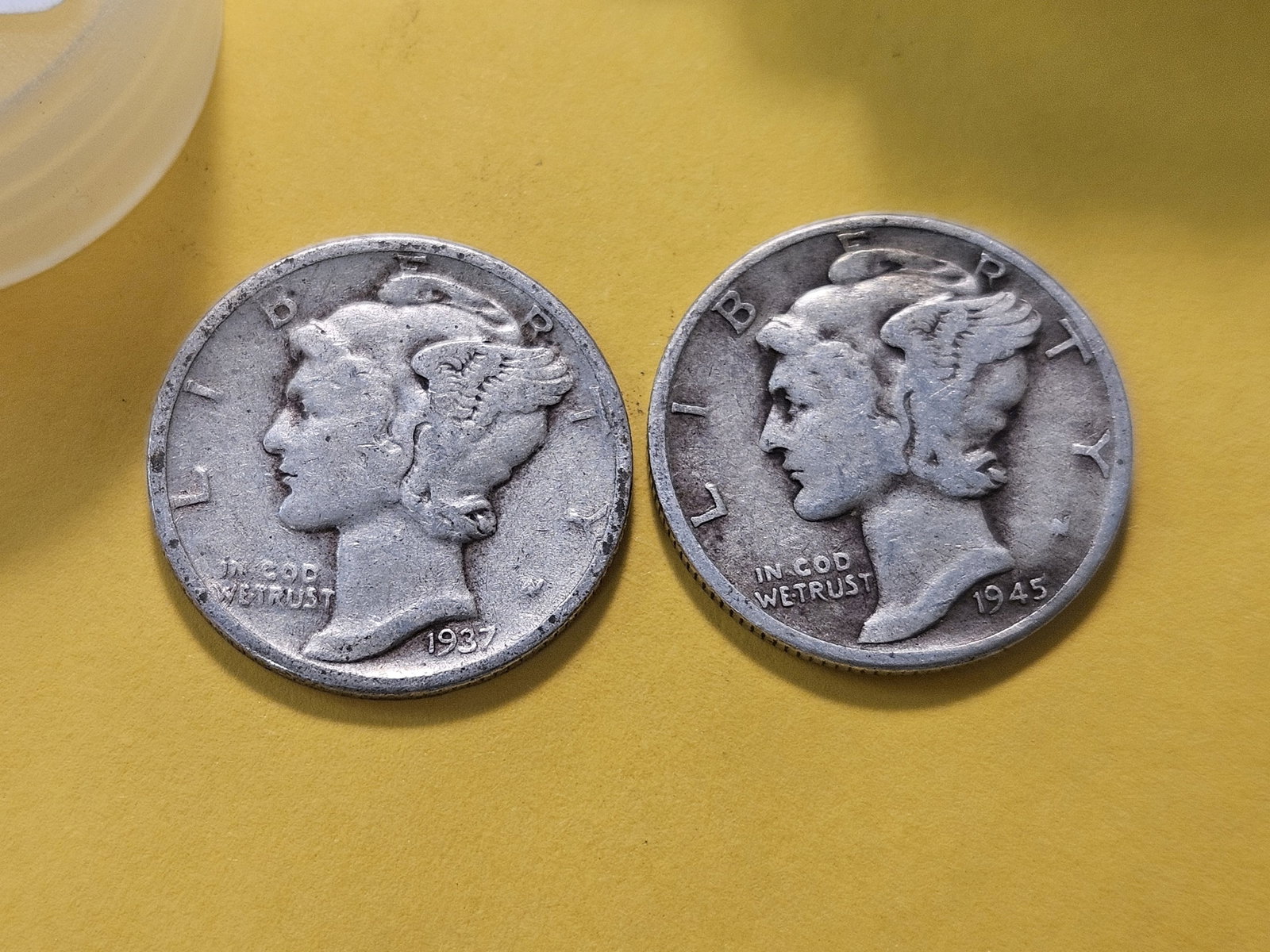 Roll of 50 Mixed Mercury Silver Dimes - 4