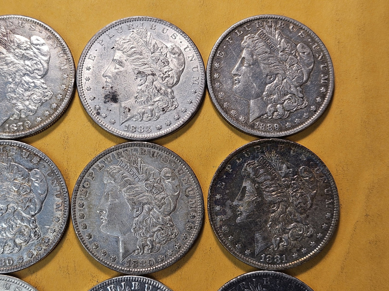 *FULL ROLL* Twenty Morgan Silver Dollars - 3