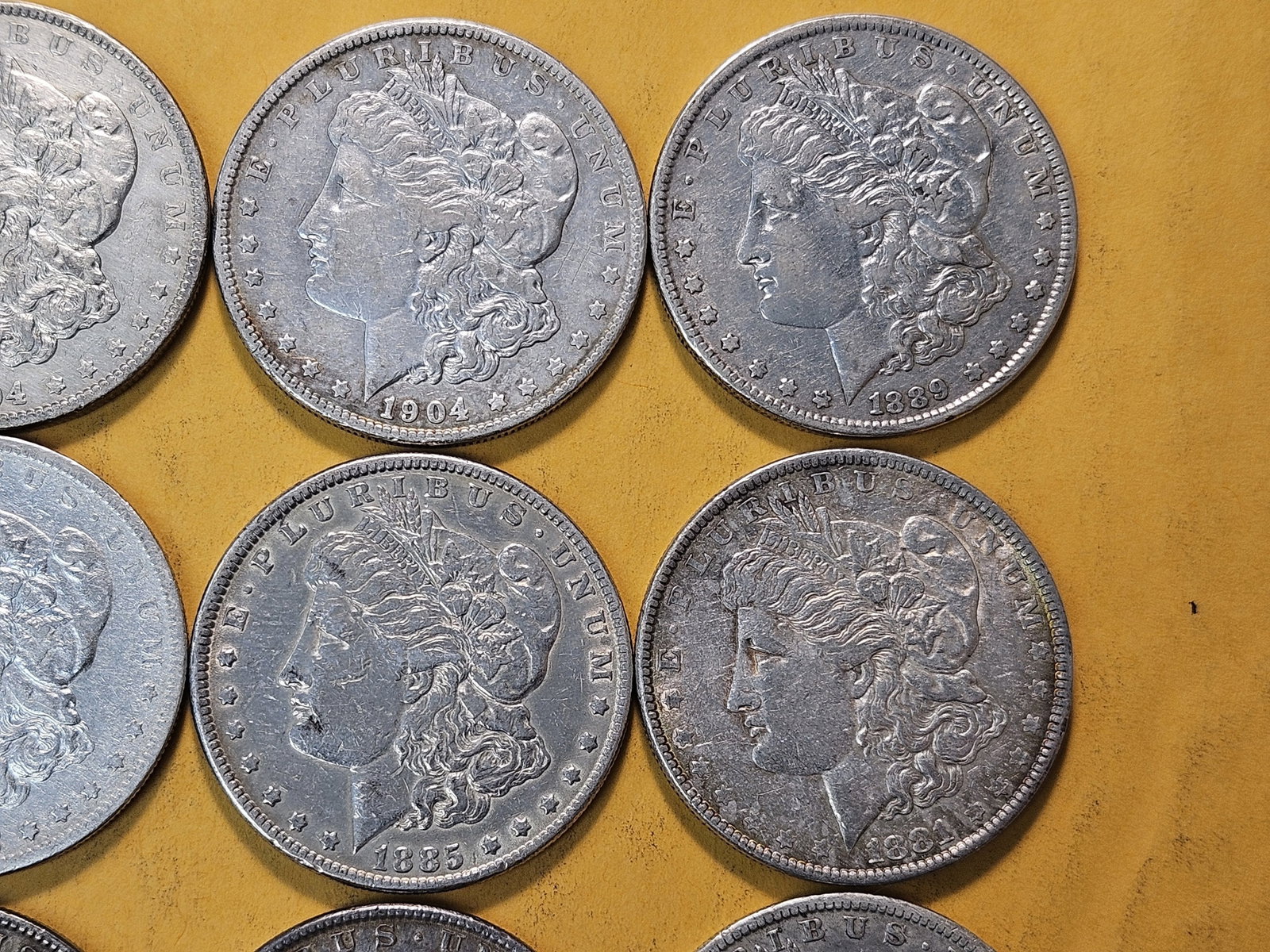 *FULL ROLL* Twenty Morgan Silver Dollars - 3