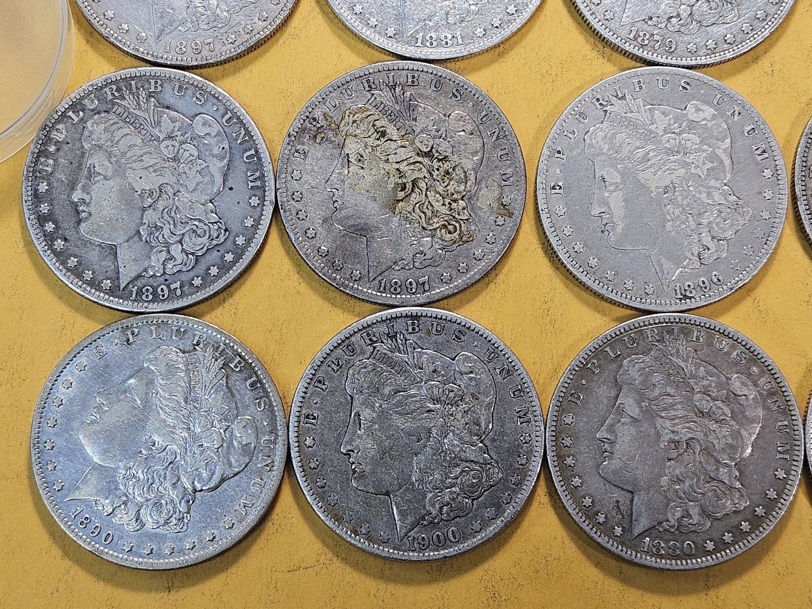 *FULL ROLL* Twenty Morgan Silver Dollars - 4