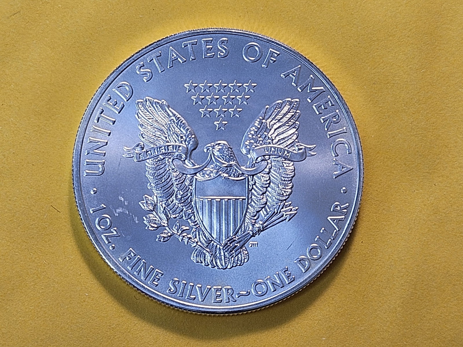 GEM Brilliant Uncirculated 2011 American Silver Eagle - 4