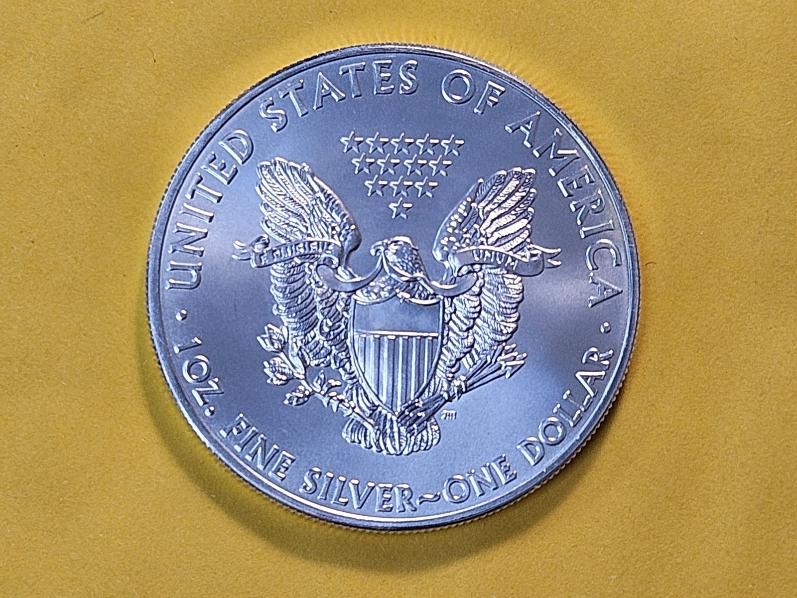 GEM Brilliant Uncirculated 2011 American Silver Eagle - 4