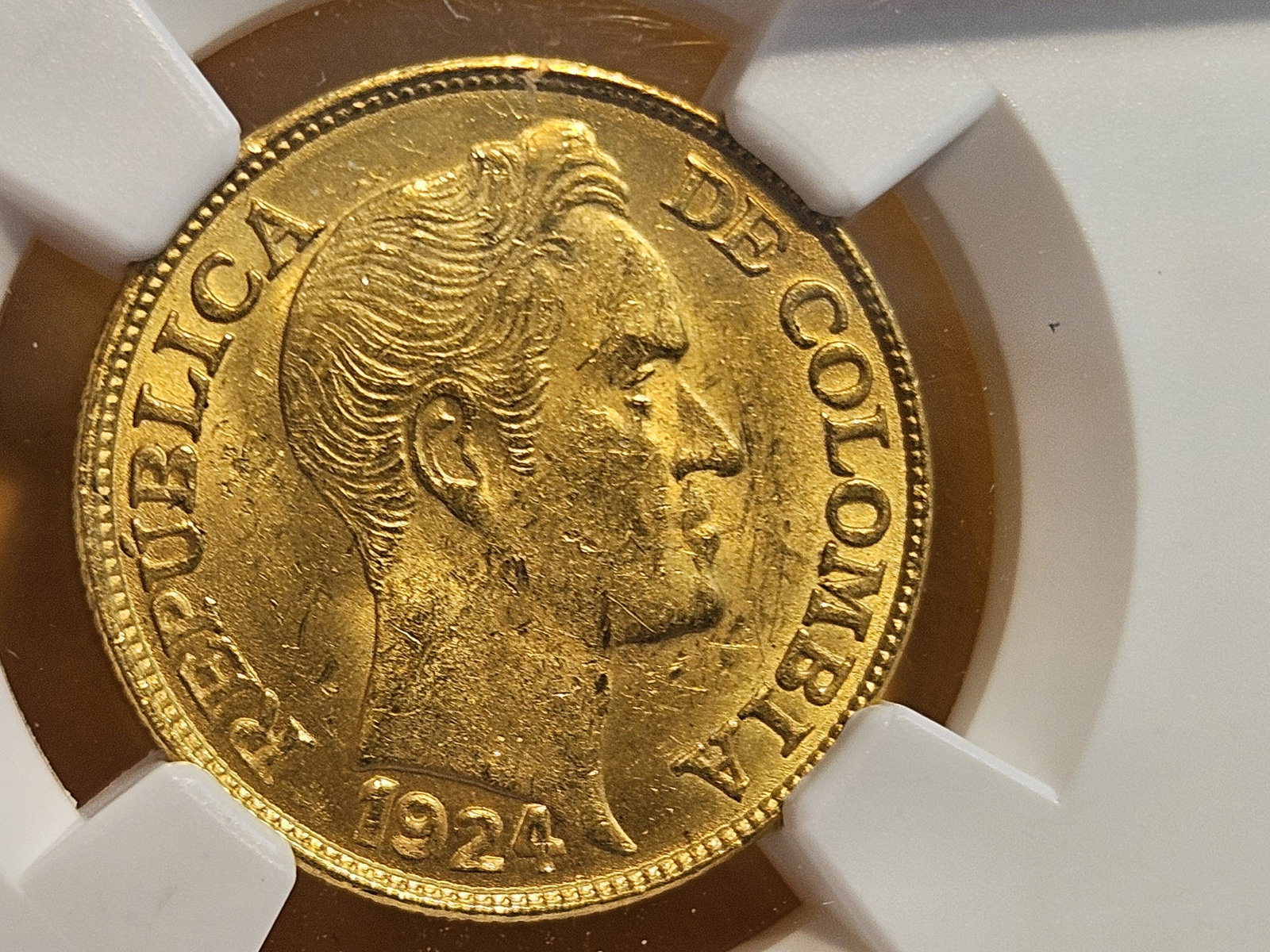 GOLD! NGC 1924-B Colombia Gold 5 Pesos in Mint State 62 - 3