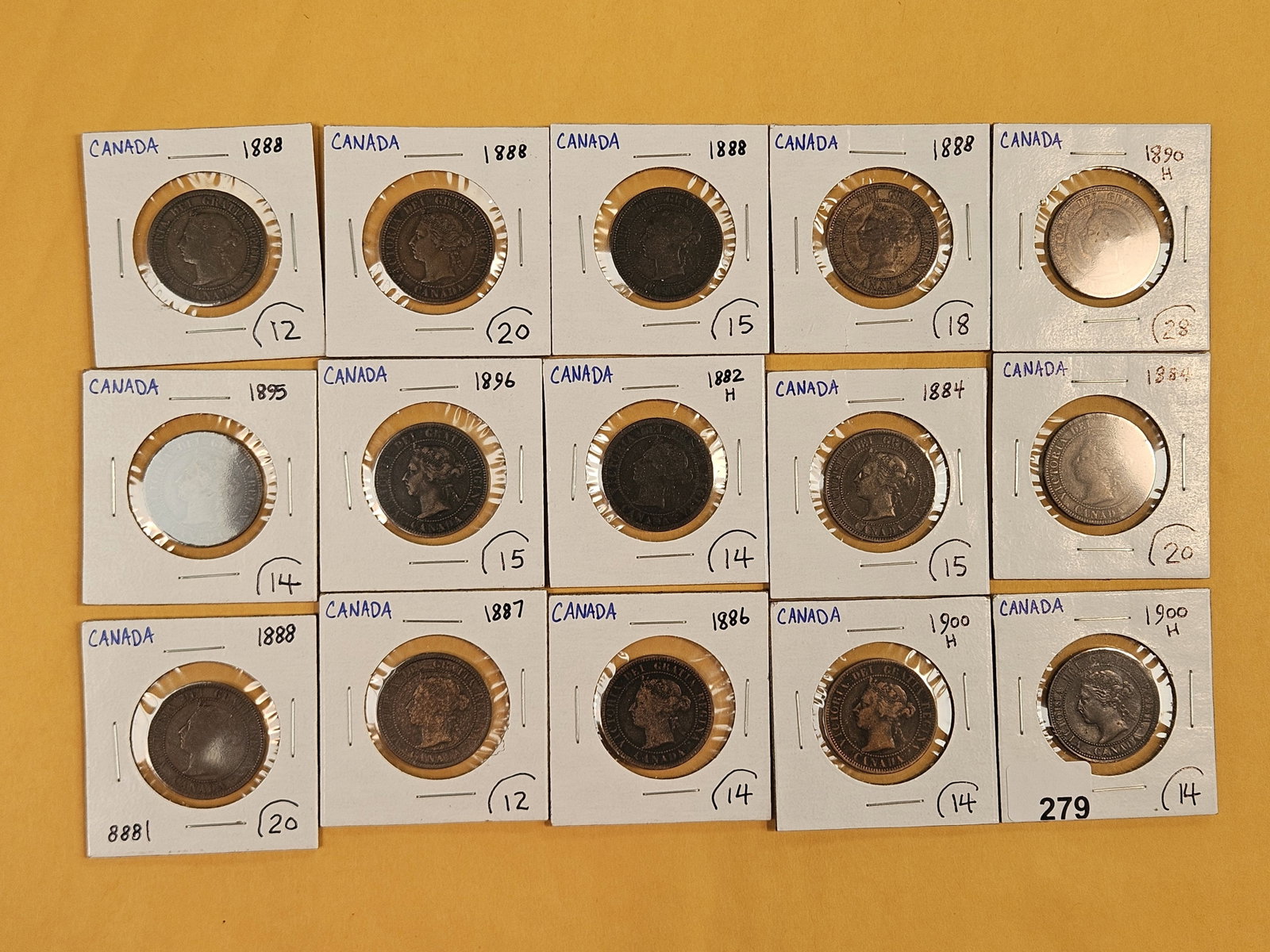 Fifteen mixed Canadian Large Cents: Mixed dates and grades