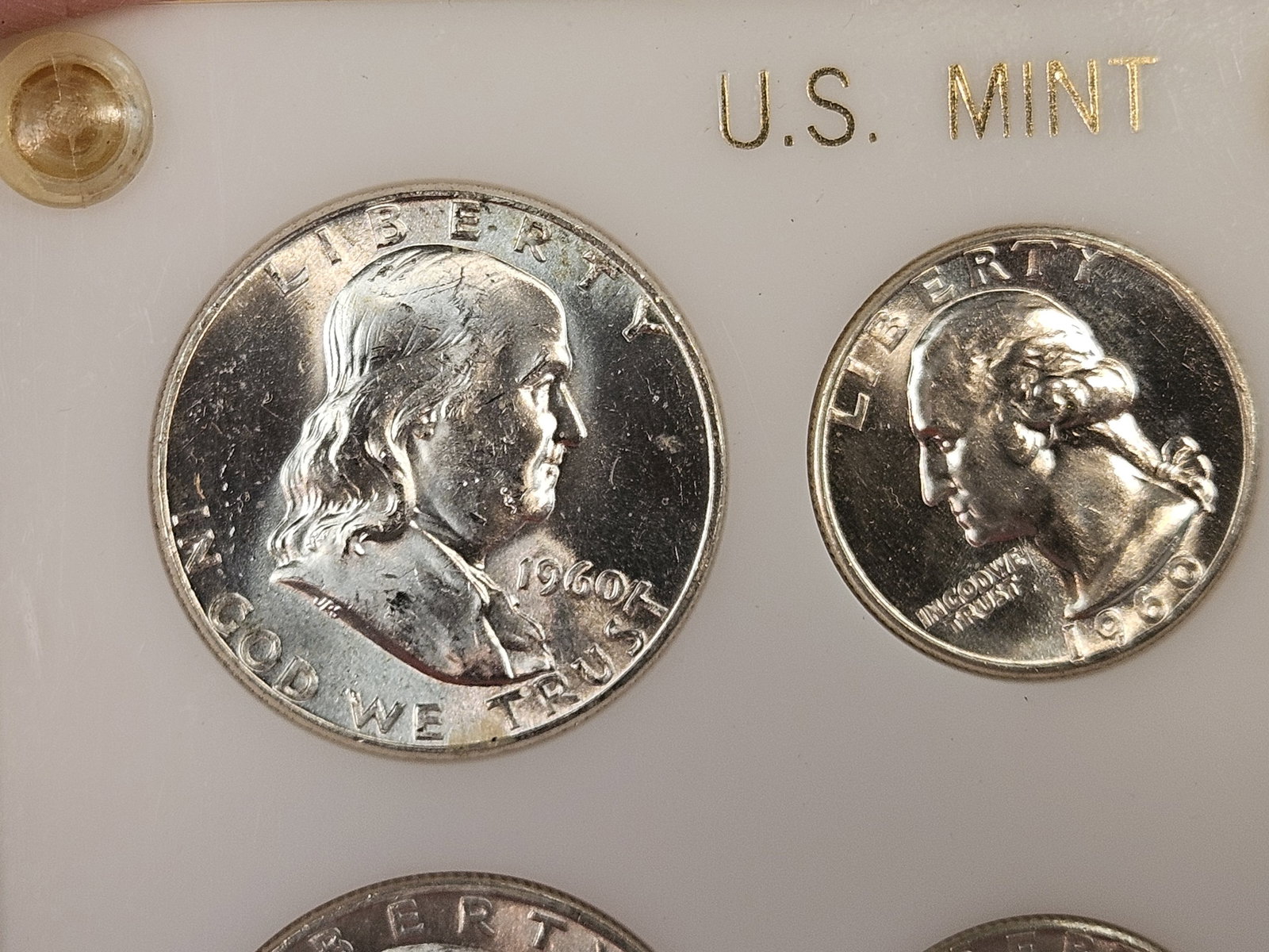 GEM Brilliant Uncirculated 1960 US Mint Set - 2