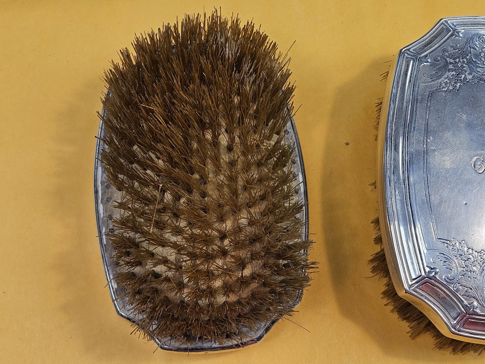 *** HIGHLIGHT ** Rare pair of SILVER TIFFANY & CO Hairbrushes! - 7
