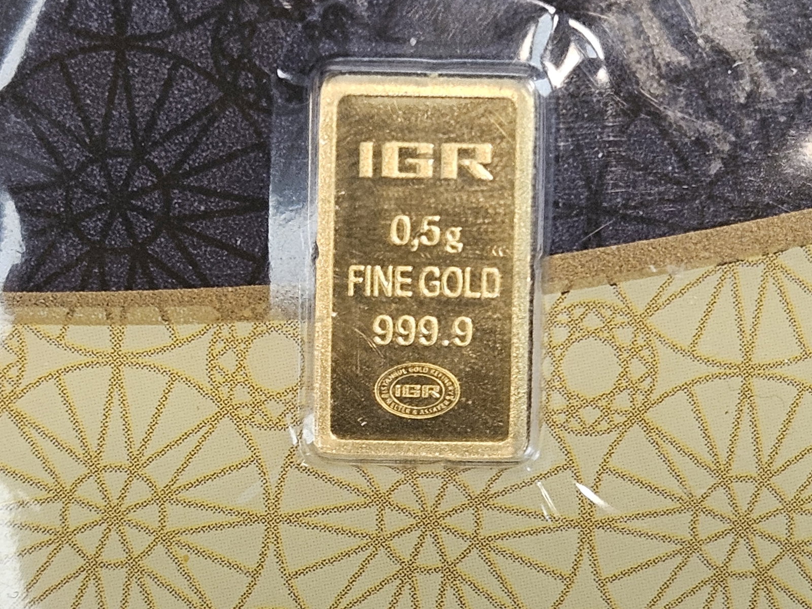 GOLD! Istanbul Gold Refinery .5 Gram .9999 fine gold bar: In original assay certificate