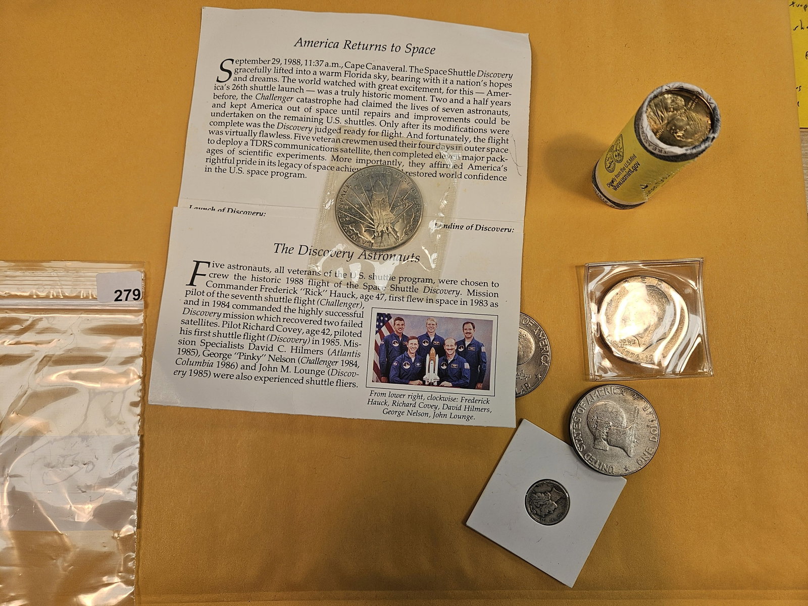 Small hodge-podge lot: Dollars, dime and world