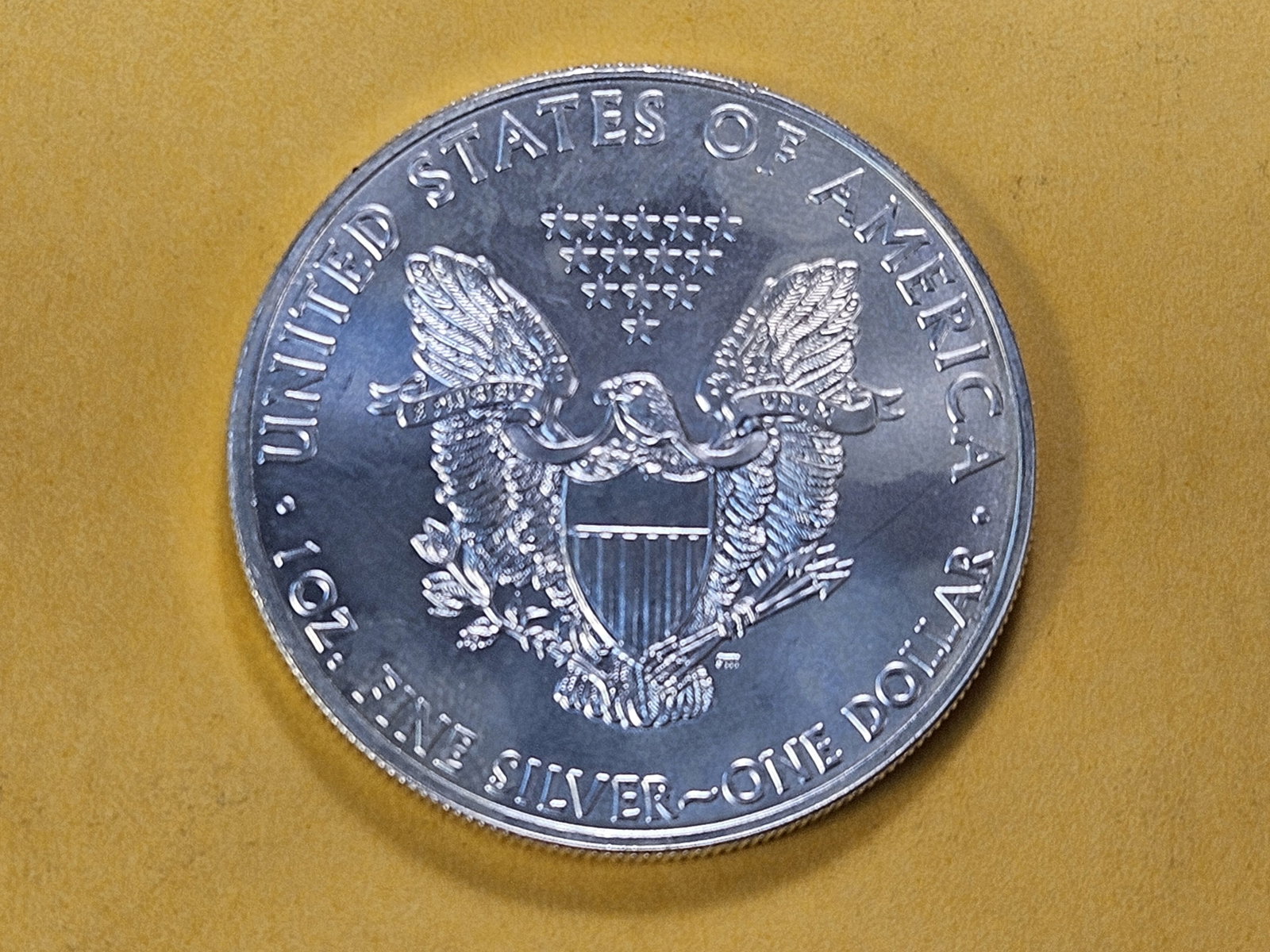 GEM Brilliant Uncirculated 2015 American Silver Eagle - 4