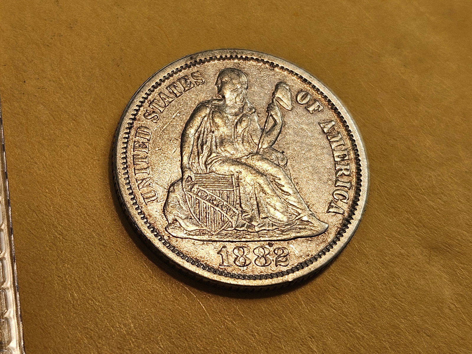 1882 Seated Liberty silver dime in Extra Fine - 3