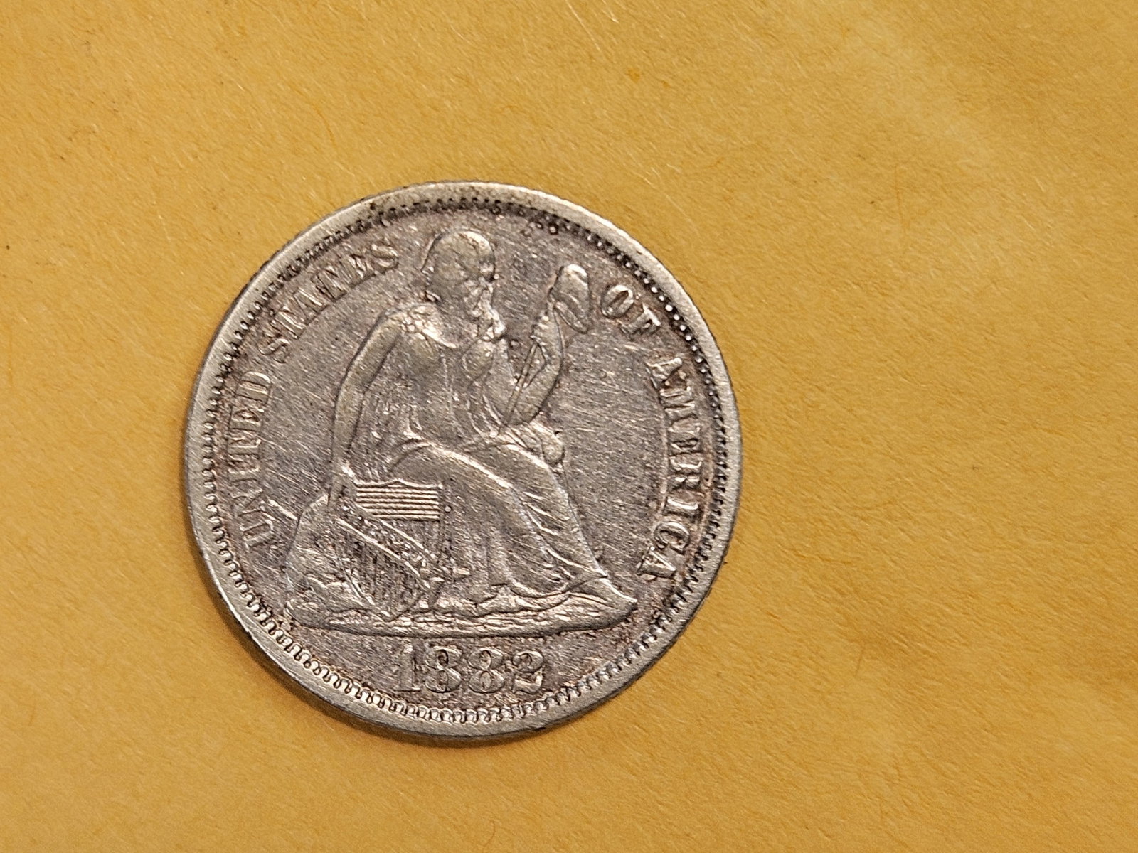 1882 Seated Liberty silver dime in Extra Fine - 6