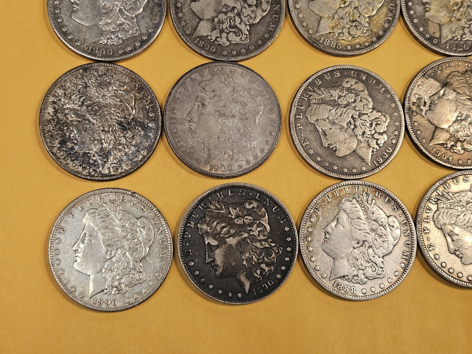 ** FULL ROLL ** Twenty Morgan Silver Dollars - 4