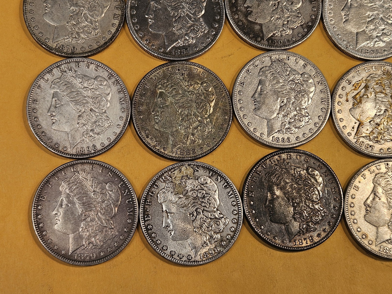** FULL ROLL ** Twenty Morgan Silver Dollars - 4