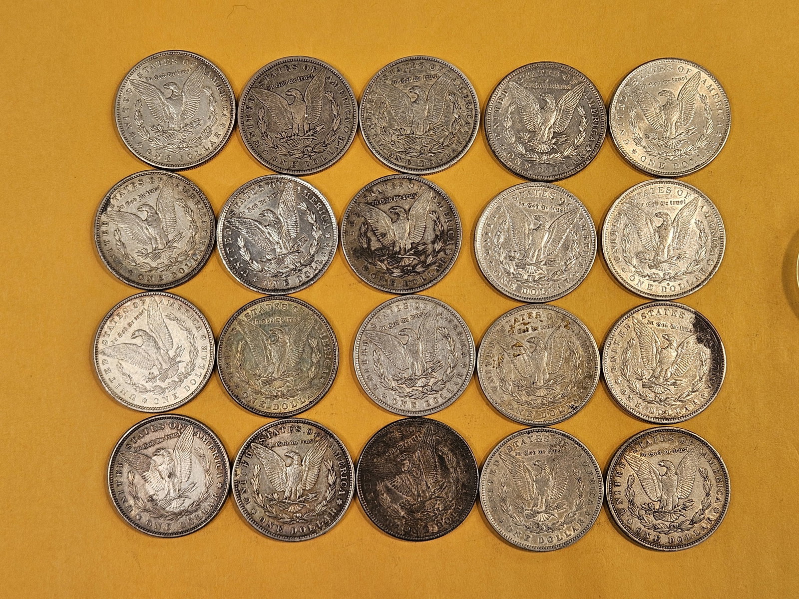 ** FULL ROLL ** Twenty Morgan Silver Dollars - 6