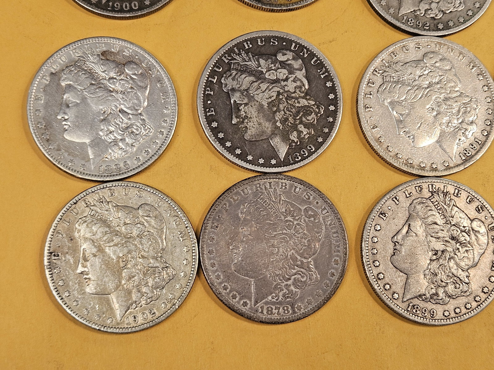 ** FULL ROLL ** Twenty Morgan Silver Dollars - 4