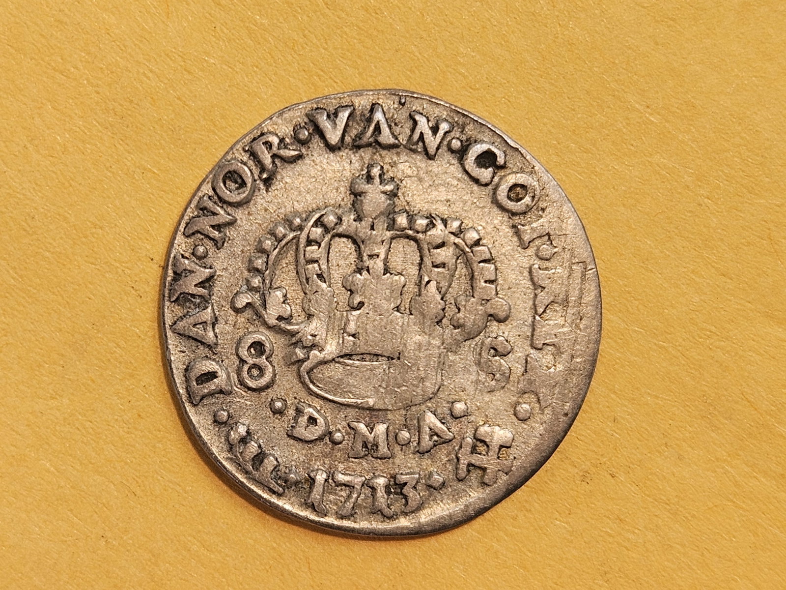 Scarcer! C 1713 Denmark and Norway silver 8 skilling - 5