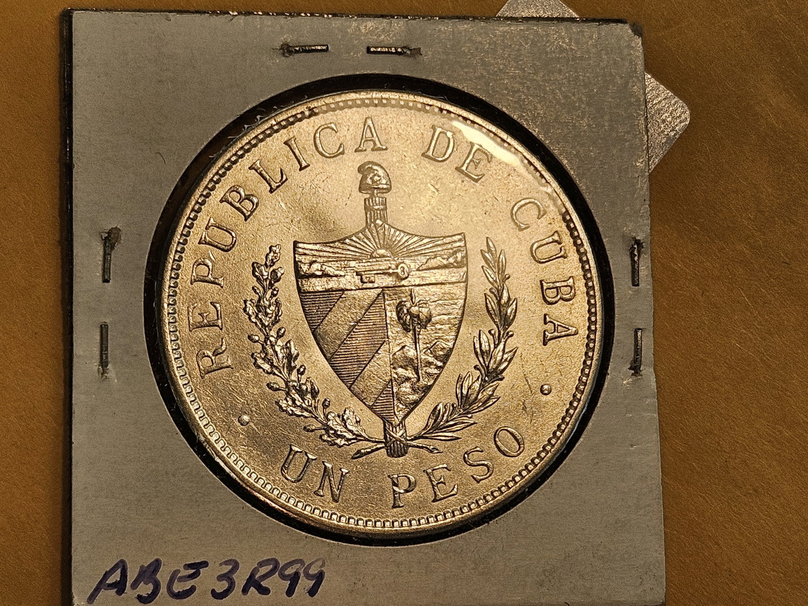 * Brilliant AU-BU 1932 Cuba silver peso - 4