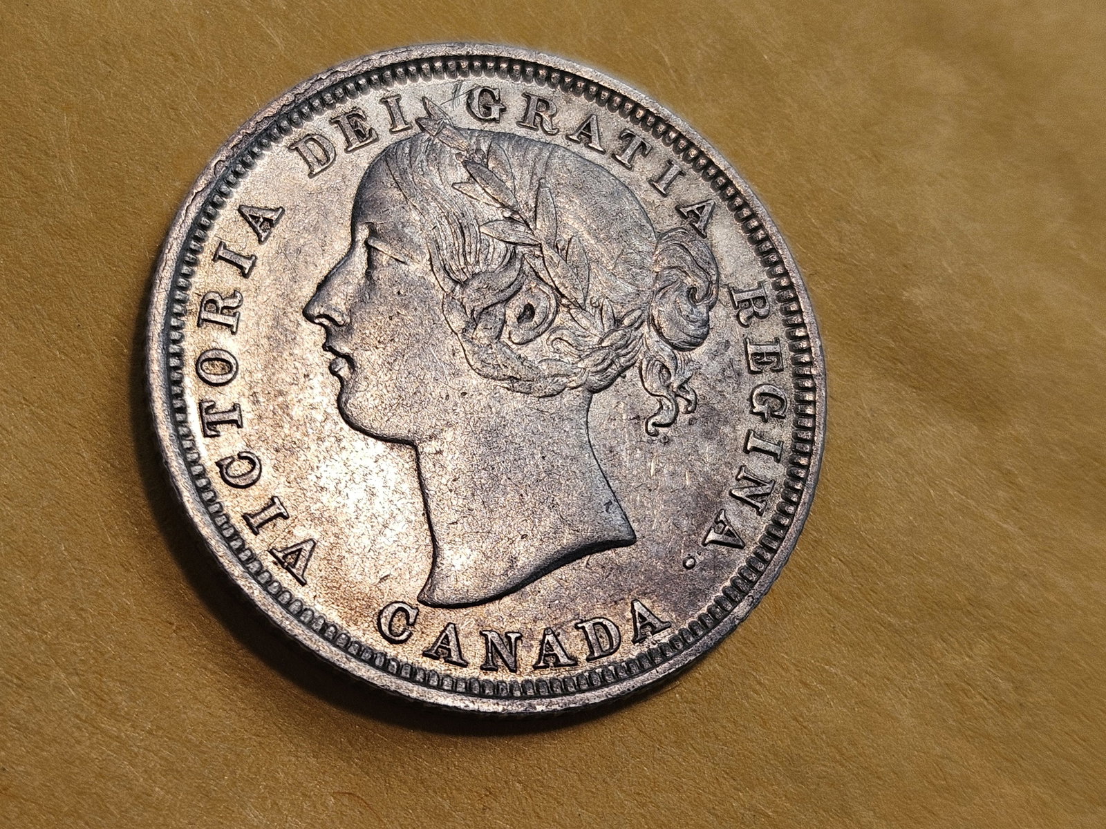 ** KEY DATE ** Bright 1858 Canada Silver 20 Cents in Extra Fine plus - 4