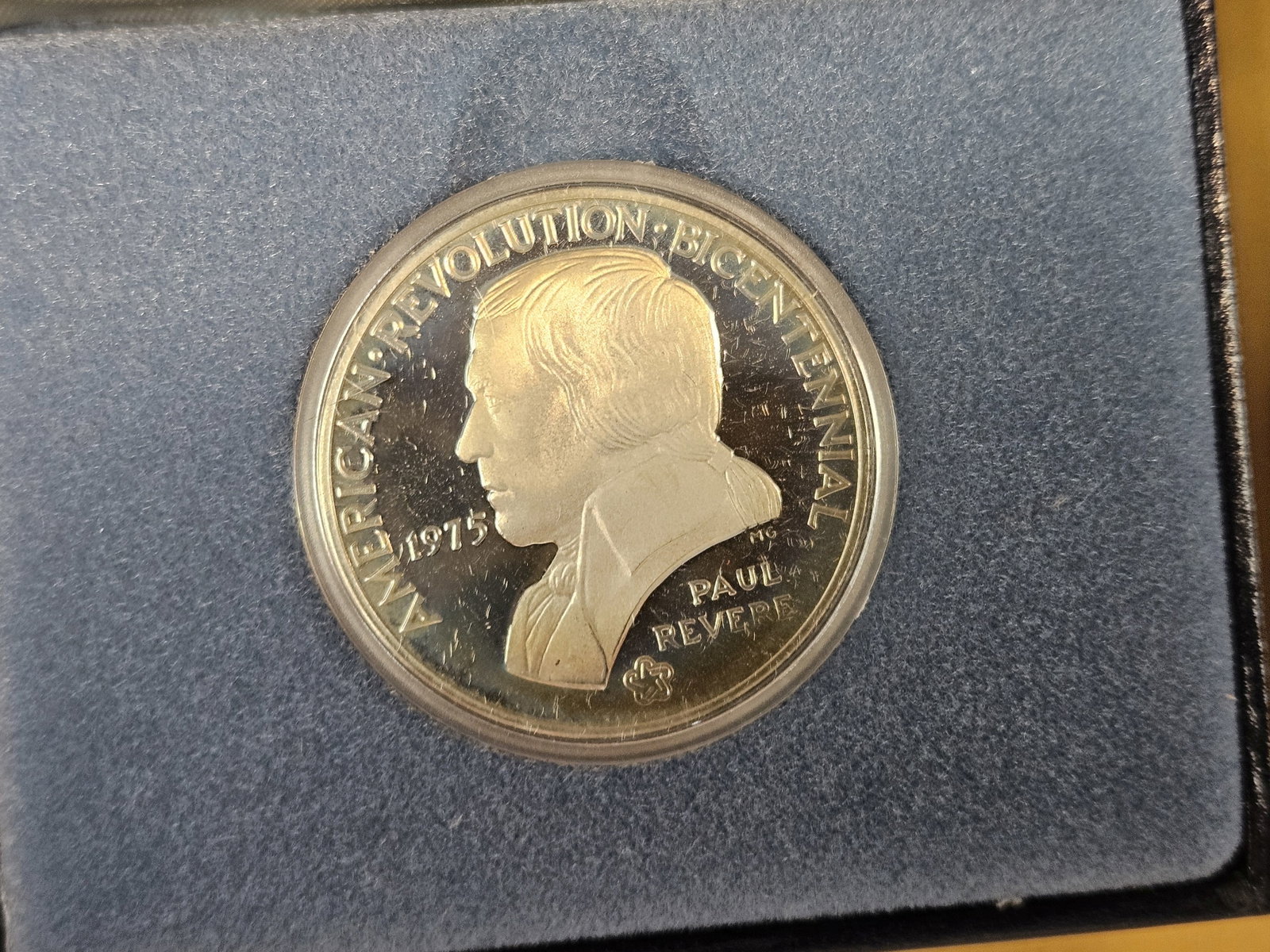 1973 and 1975 Bicentennial Sterling Silver Proof Medals - 4